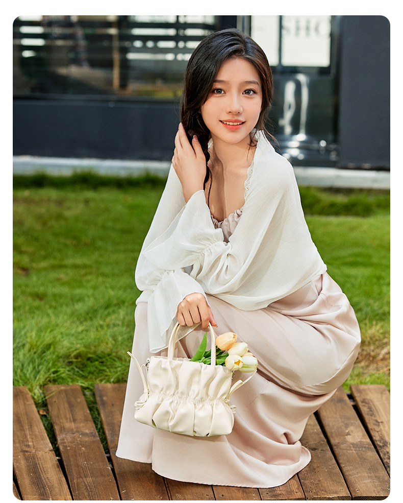 着物バッグ 雲たゆたう優美なギャザーショルダー