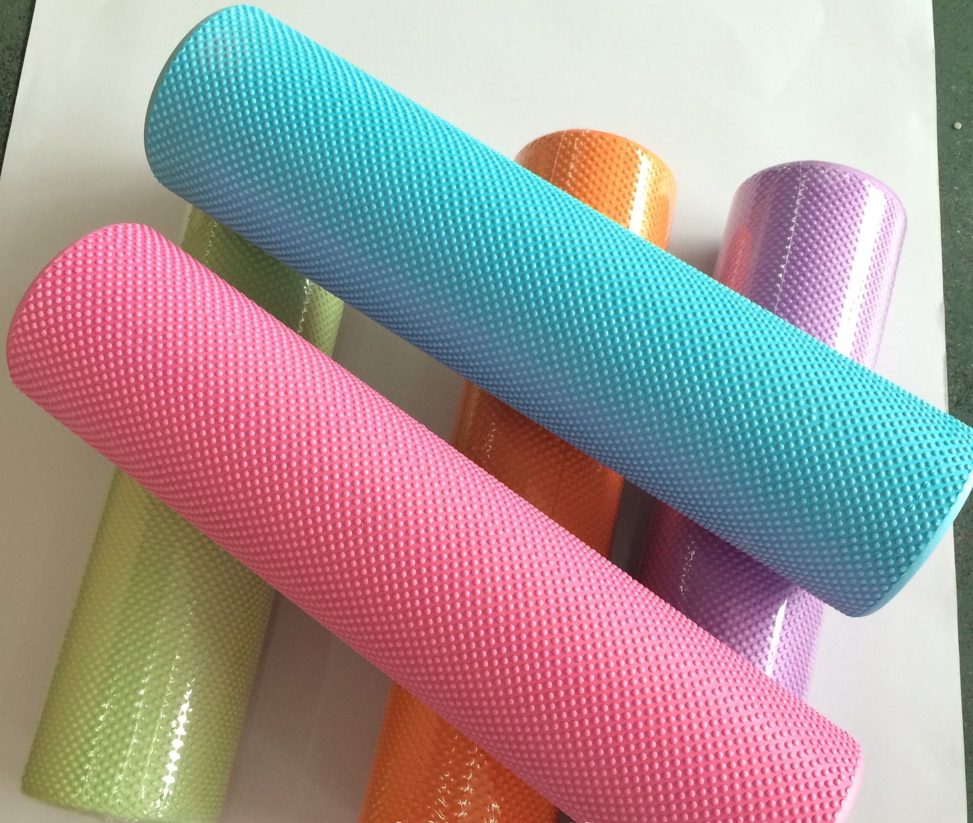 筋膜ローラー やさしい突起の柔らかめ筋膜ローラー