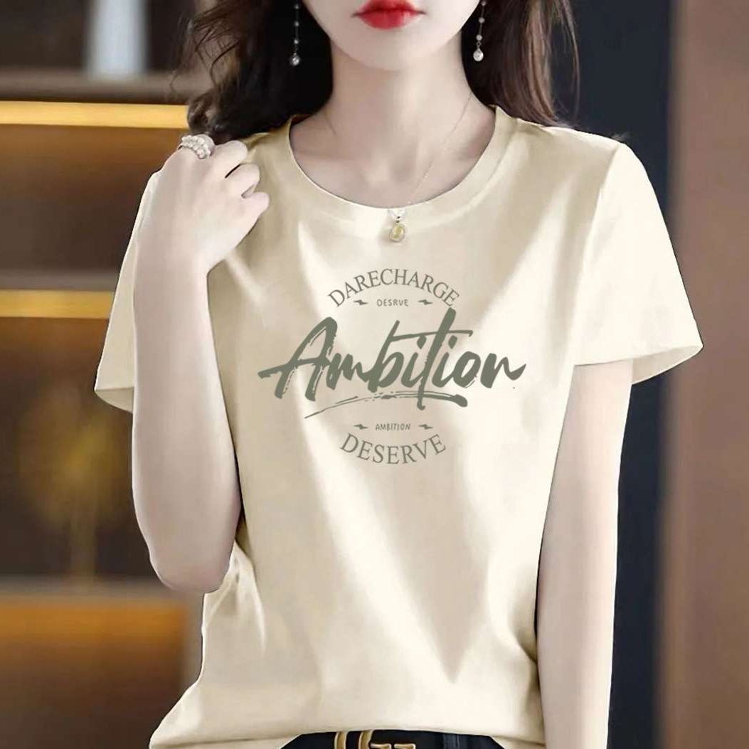 キレイめファッション  プリント入りカジュアルTシャツ