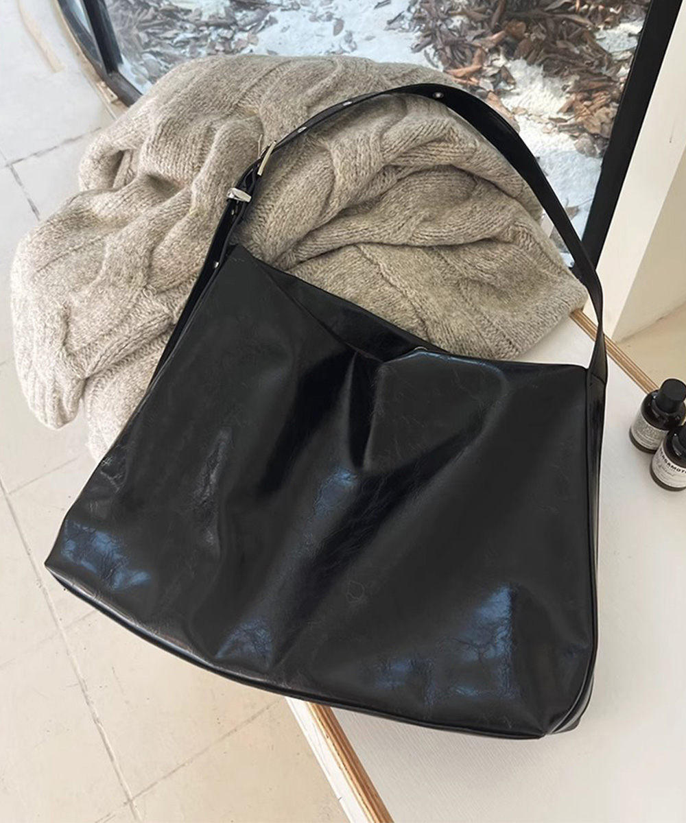 https://fulmo-img-server.com/kireime-closet/480b40a1-e7d6-409e-9d22-c2b7d703161f.jpg