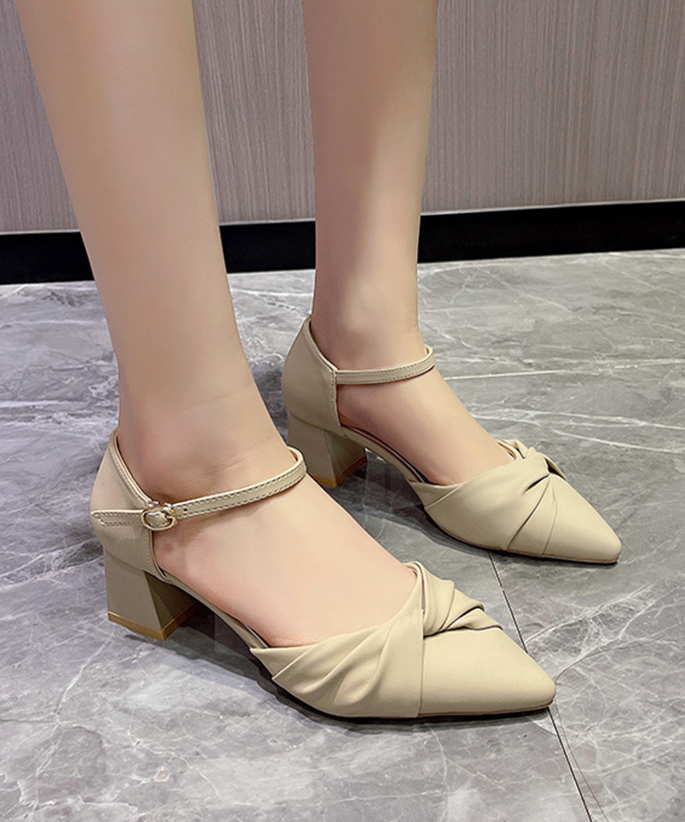 https://fulmo-img-server.com/kireime-closet/4f9d2be6-5c97-4fc7-b14d-1bf8a2d67770.jpg