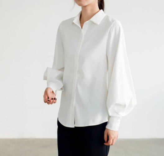 https://fulmo-img-server.com/kireime-closet/501b10a9-080f-400e-b7e7-0f9dbf87de19.jpg