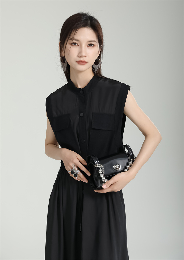 https://fulmo-img-server.com/kireime-closet/5b44b701-828e-4237-b0c8-82799ce48a21.jpg