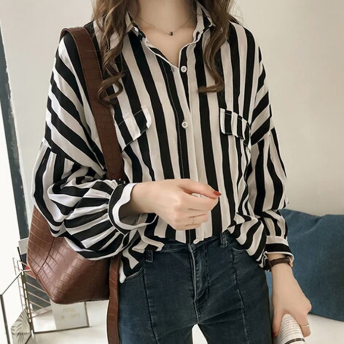 https://fulmo-img-server.com/kireime-closet/627cff1a-80b3-42ab-8871-2d0af54fbc41.jpg