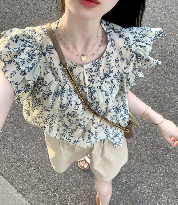 https://fulmo-img-server.com/kireime-closet/7d3d6a28-3983-44cc-b7d4-f378d3b7e999.jpg