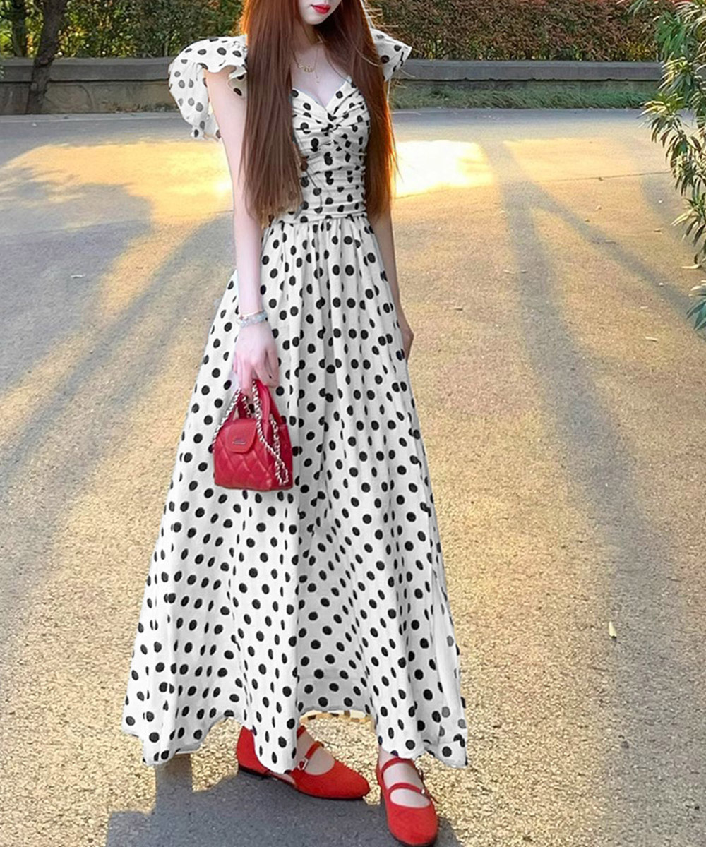 https://fulmo-img-server.com/kireime-closet/7ee8b915-fea0-4c7f-b09c-a09027bc4580.jpg