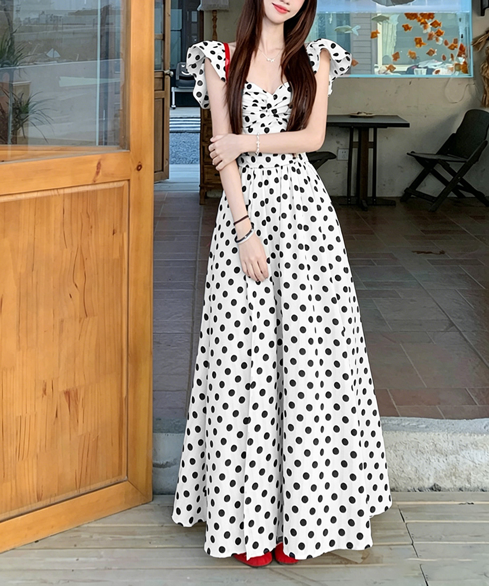 https://fulmo-img-server.com/kireime-closet/7f5e26f3-810e-4433-bbdb-8e6b263f3234.jpg