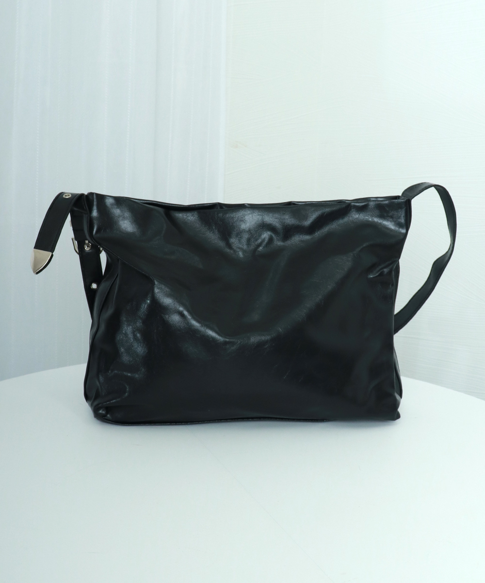 https://fulmo-img-server.com/kireime-closet/957c7727-1cdd-47f9-a98d-f9fde8904f39.jpg