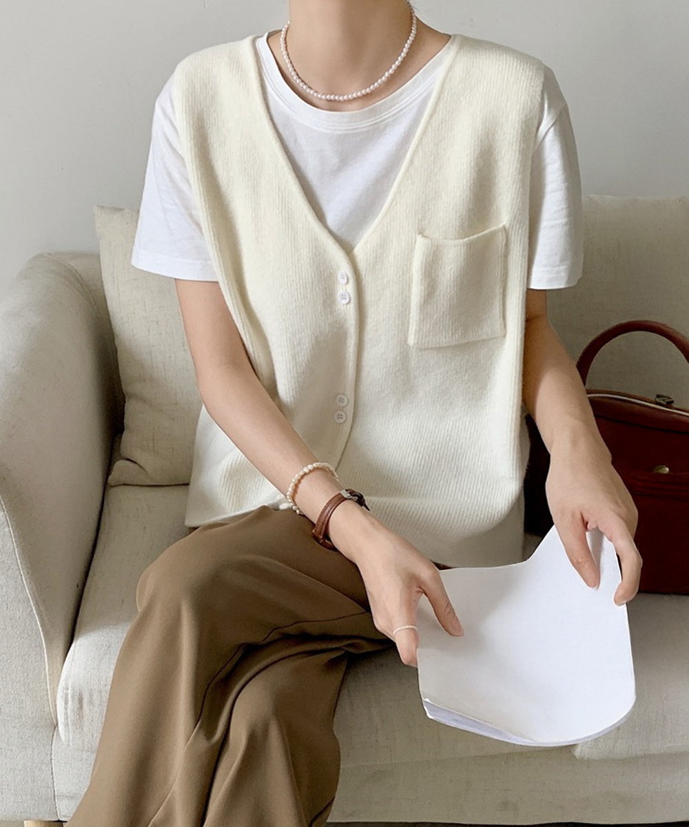 https://fulmo-img-server.com/kireime-closet/a43cb715-7220-4ef5-b4cb-e8cd61c1fde8.jpg