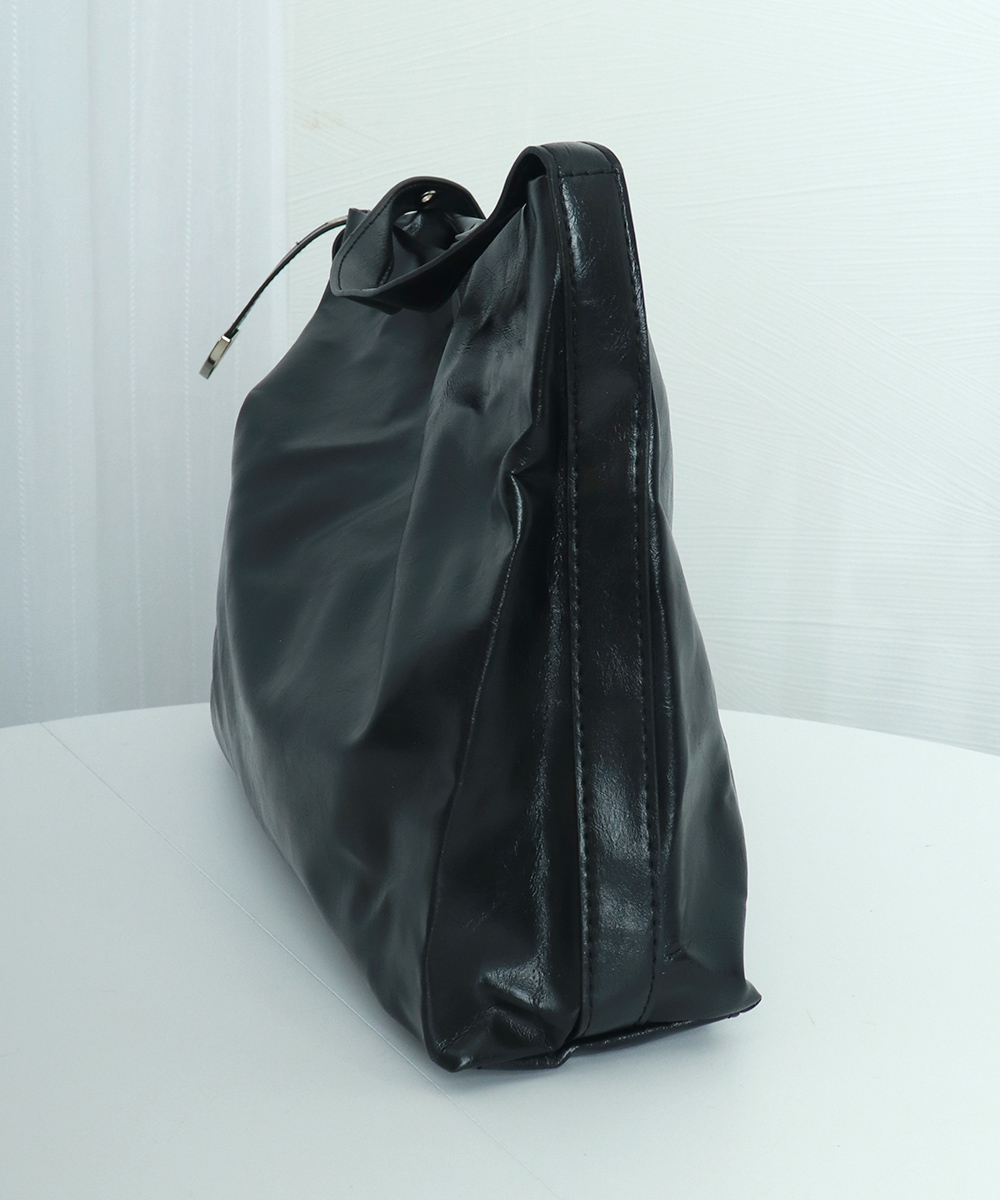 https://fulmo-img-server.com/kireime-closet/b4e18a3e-a61a-4903-b770-c13ed73681ad.jpg