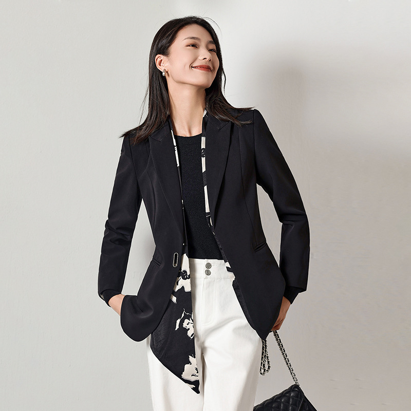 キレイめファッション 取り外せるリボン付きテーラードジャケット