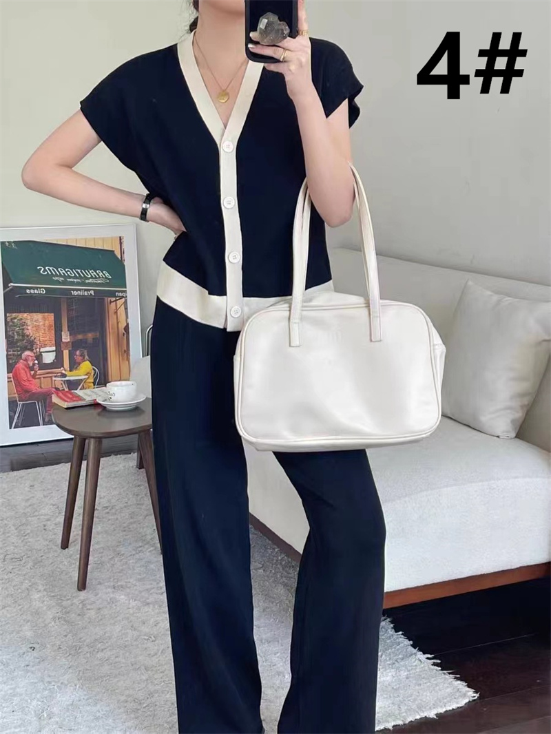 https://fulmo-img-server.com/kireime-closet/b8310be3-32ab-48d3-89d8-7368a6fd4229.jpg