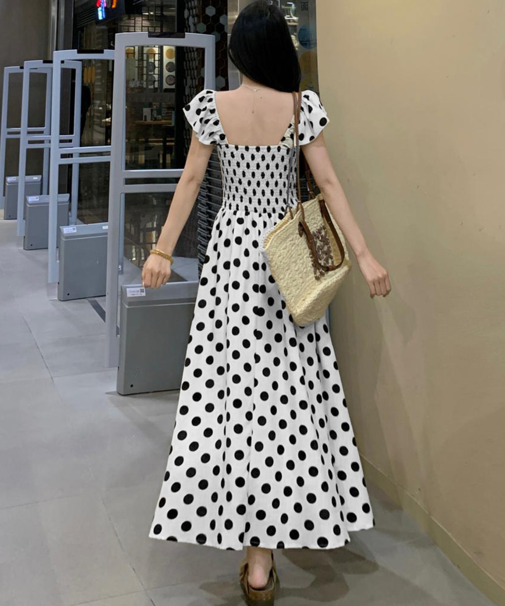 https://fulmo-img-server.com/kireime-closet/be2dd5ce-4d02-494c-be4c-48552736ec50.jpg