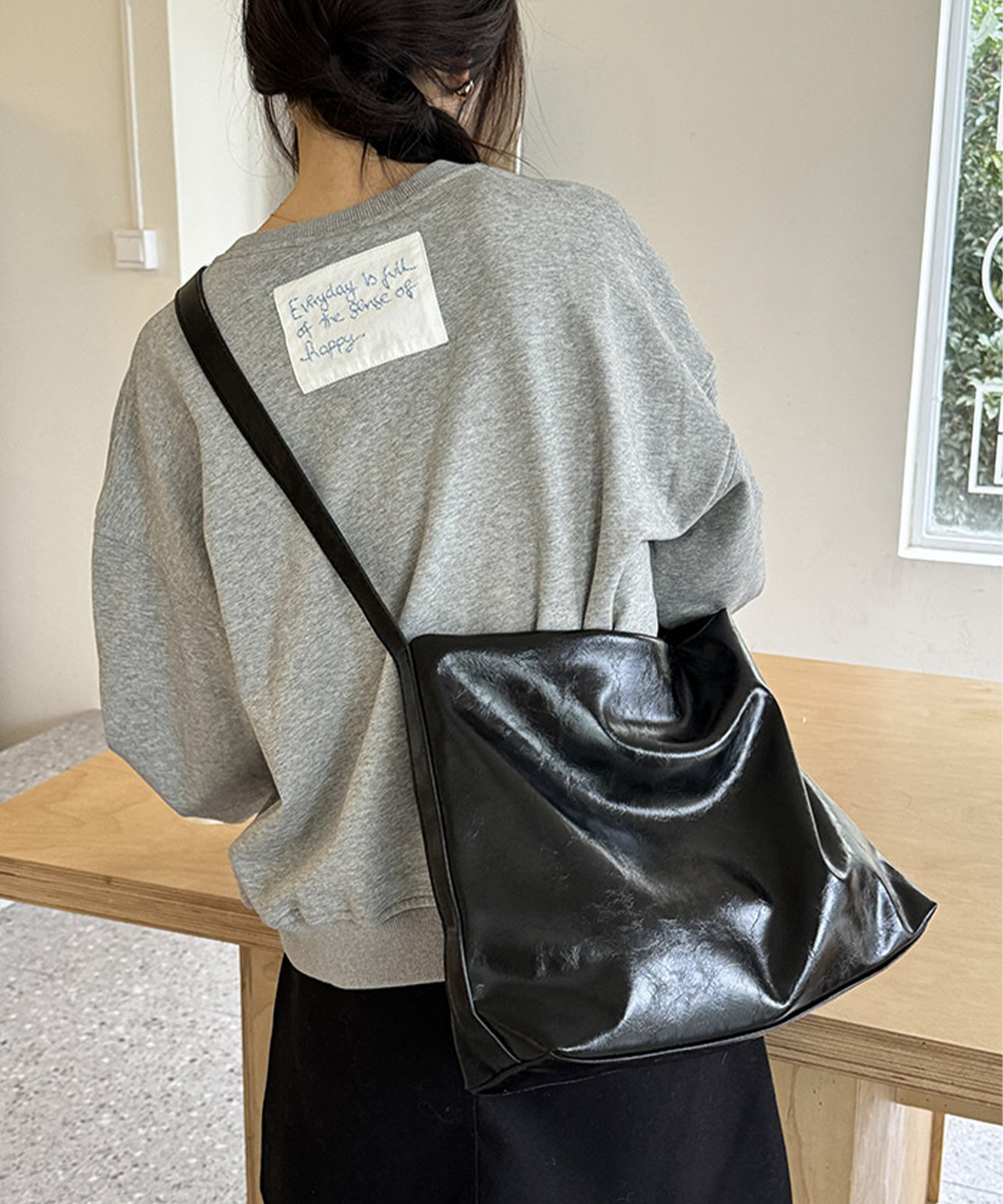 https://fulmo-img-server.com/kireime-closet/cb36f4bb-8a67-4747-9a3e-d7434ae141fc.jpg