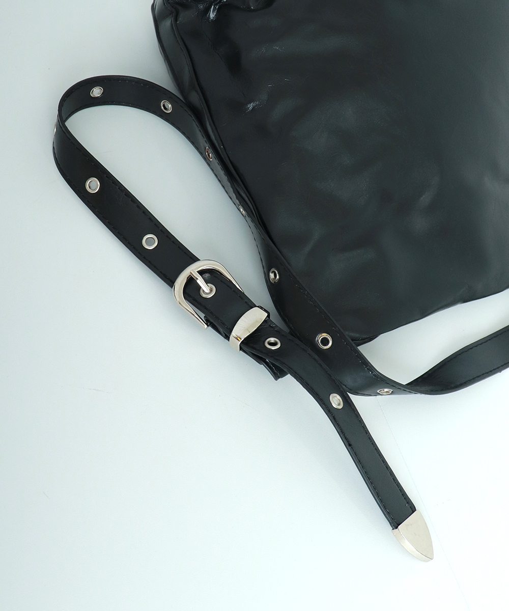 https://fulmo-img-server.com/kireime-closet/eaeaff6c-7b30-44b7-982c-da01b9f7ff86.jpg