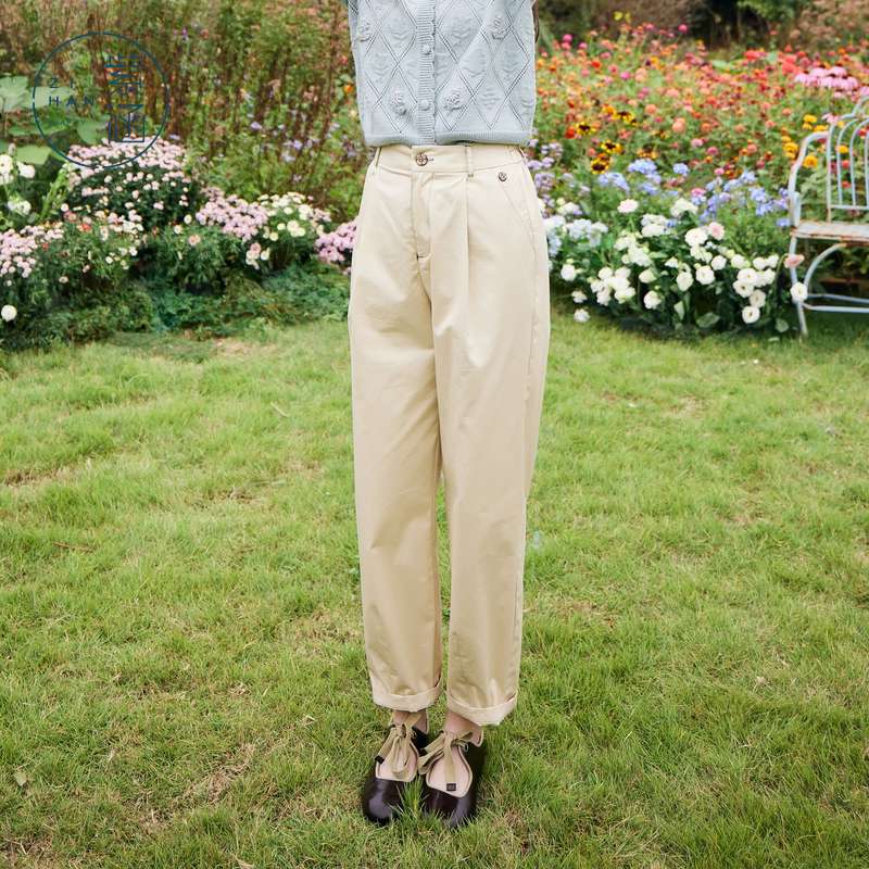 キレイめファッション  ゆったりストレートチノパンツ