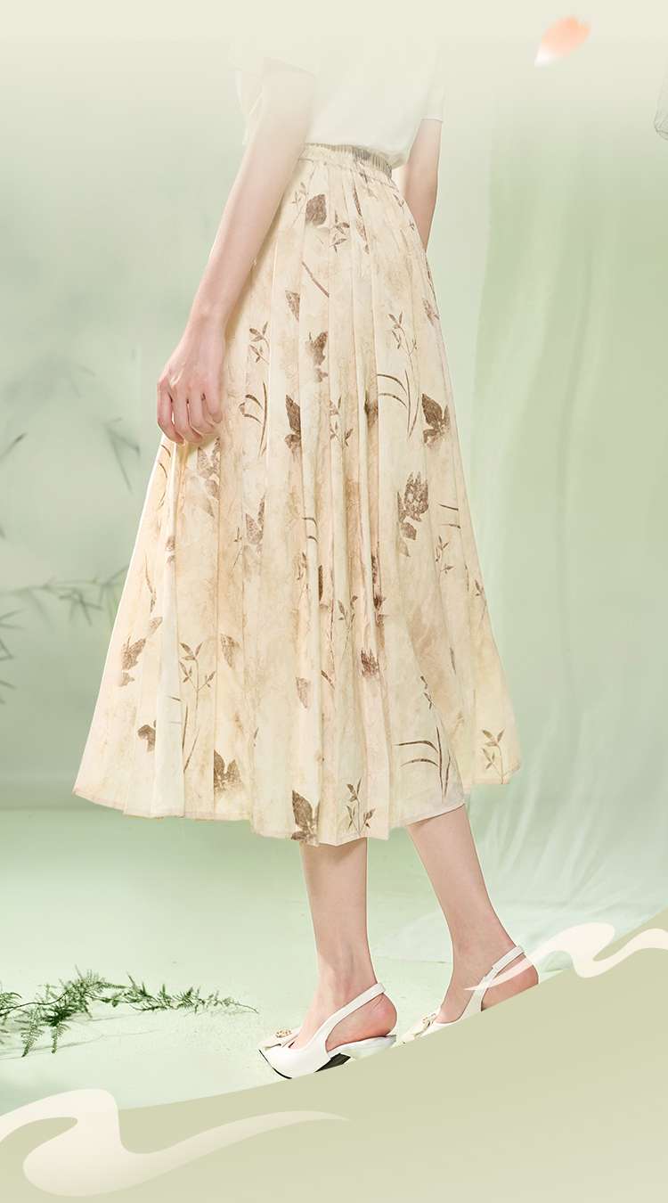 キレイめファッション  優雅な花柄プリーツロングスカート