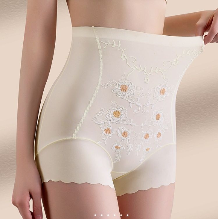 https://fulmo-img-server.com/kiremie-underwear/1788215199381_we9wlwso_7aeh8l9e.jpeg