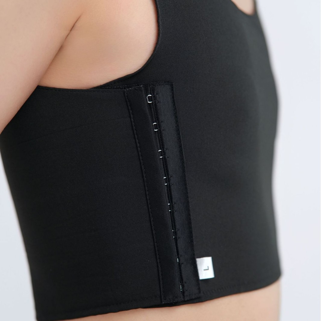 https://fulmo-img-server.com/kiremie-underwear/27e00c73-9517-4a7d-99ec-389cf524bf91.jpg