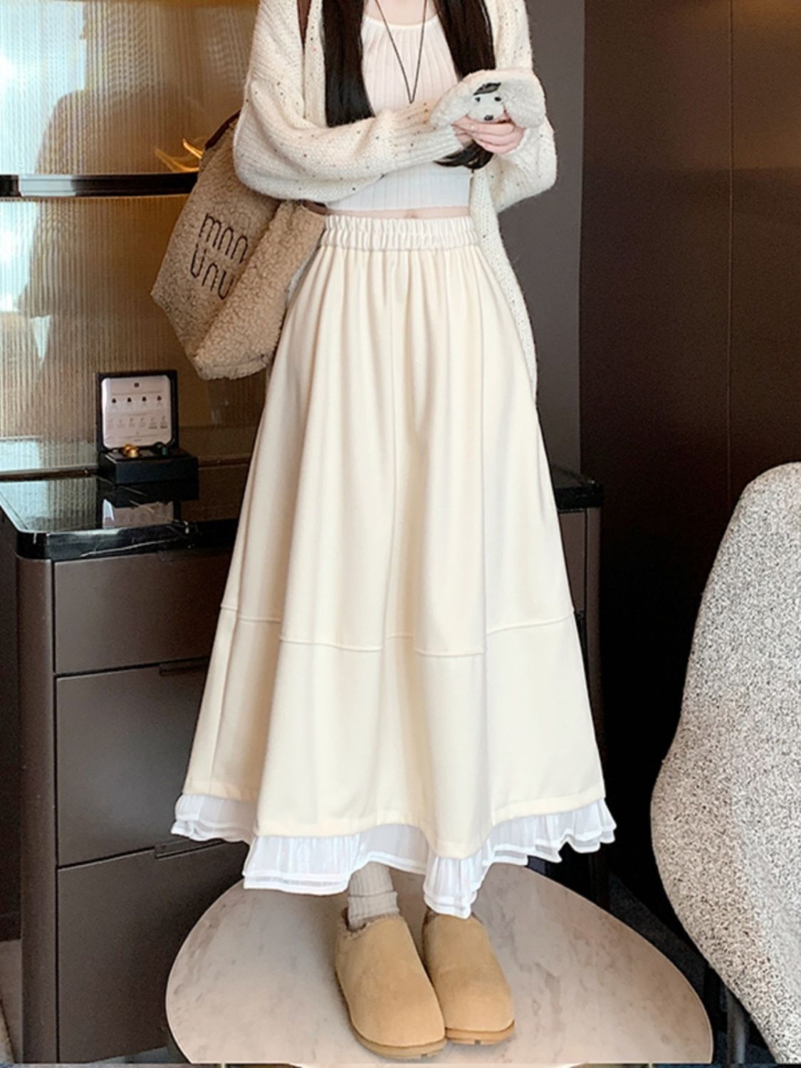 着痩せコーデ 裾フリル重ね風ロングフレアスカート