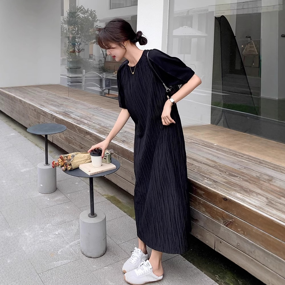 着痩せコーデ しわ加工ゆったりシルエット半袖マキシワンピース