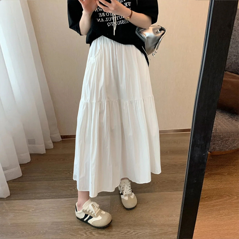 着痩せコーデ ふんわり段切りミディ丈フレアスカート