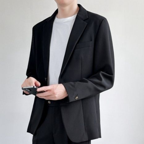 メンズフォーマルスーツ 上品なテーラードジャケットとシャツとスラックスのセット