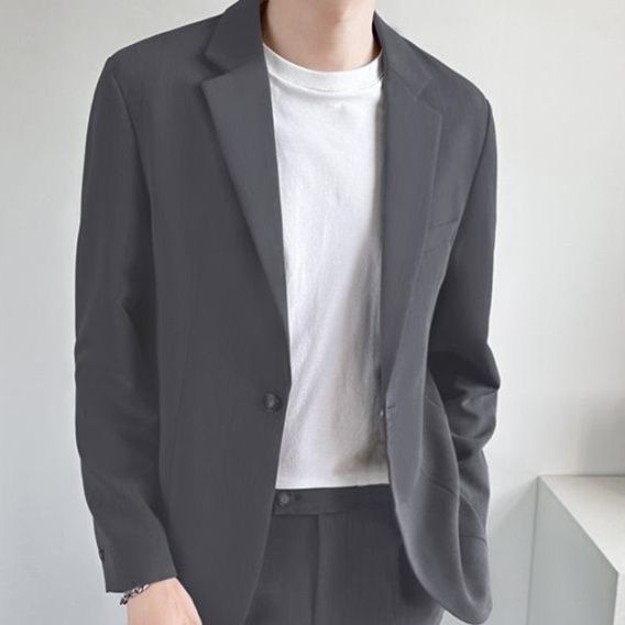 メンズフォーマルスーツ 上品なテーラードジャケットとシャツとスラックスのセット