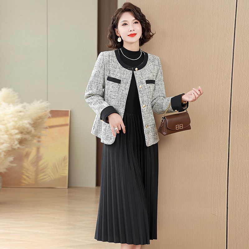 フォーマルスーツ ツイード調ノーカラージャケットとプリーツワンピースセット