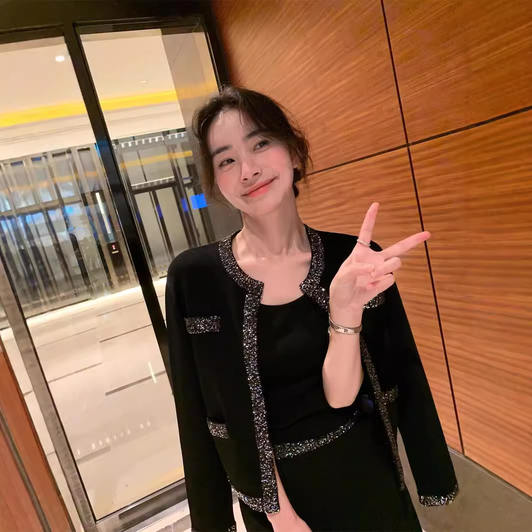 フォーマルスーツ ラメツイード縁取りノーカラージャケットセットアップ