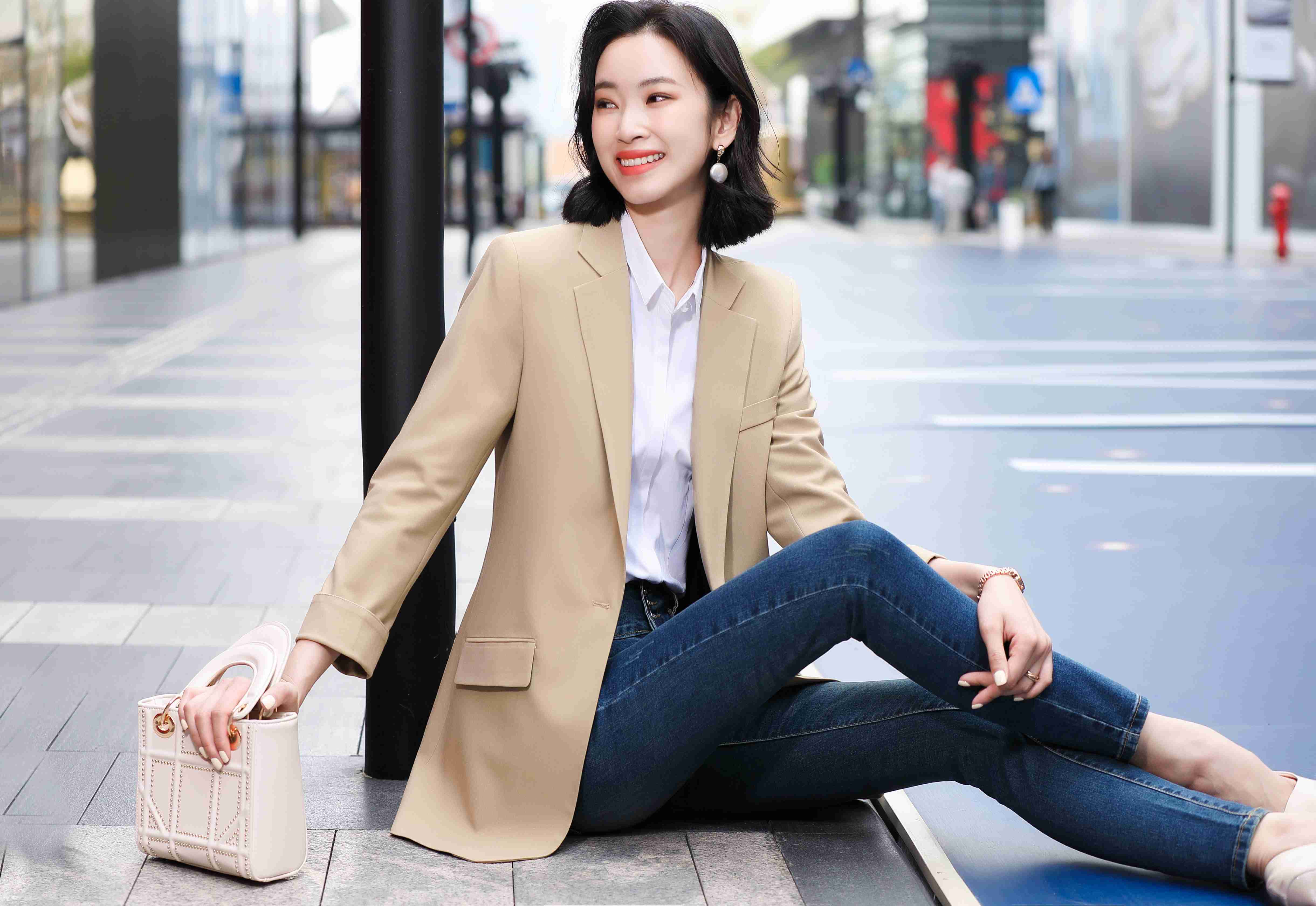 https://fulmo-img-server.com/kirinsuit/7cdc9ce5-e985-4de6-b32b-5fc3898a9efb.jpg