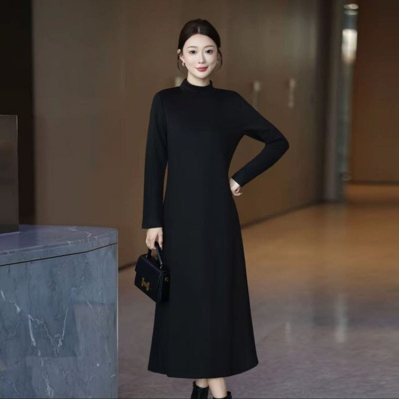 フォーマルスーツ 上品なハイネック長袖ワンピース喪服