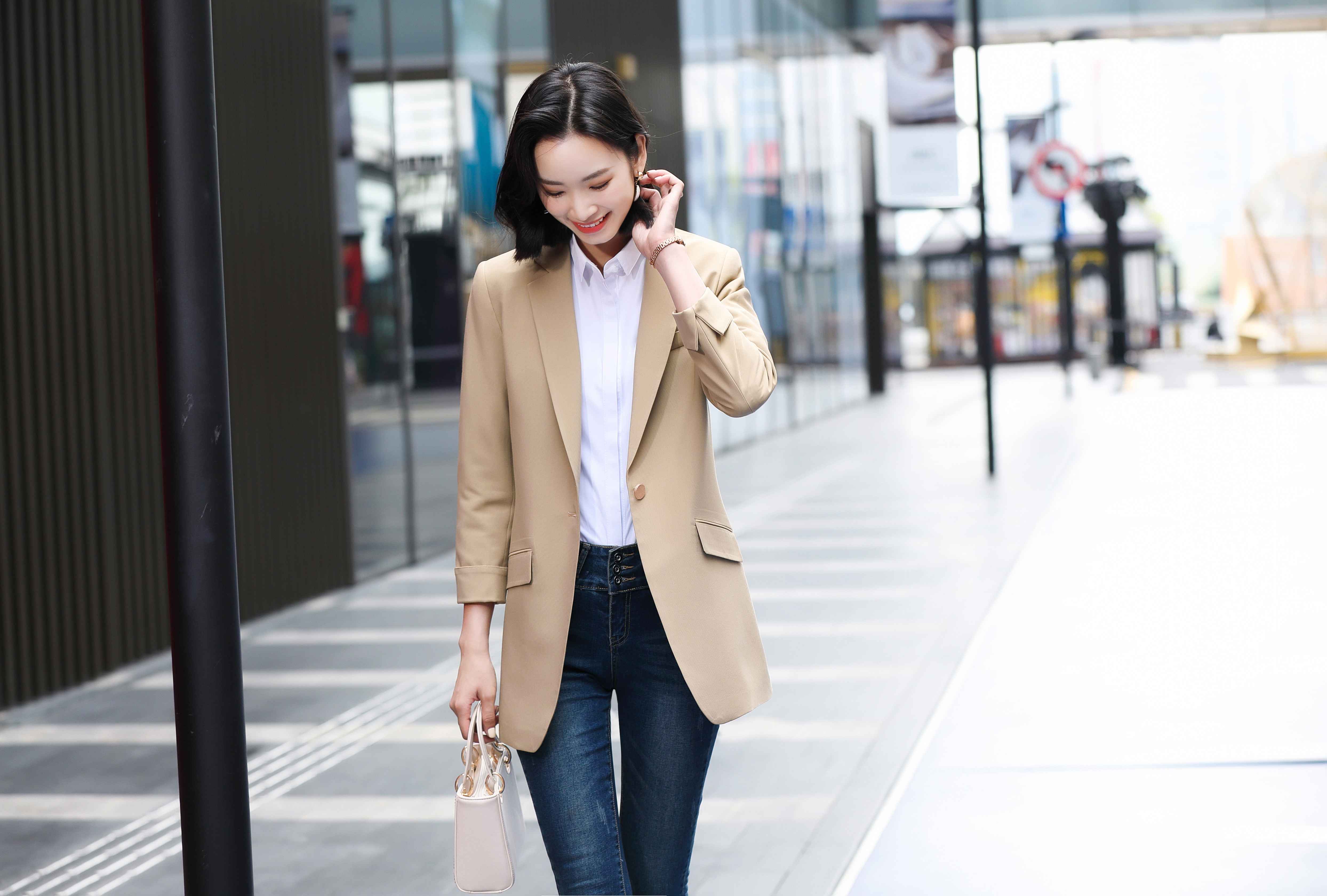 https://fulmo-img-server.com/kirinsuit/d15dbe09-9bb9-4ef5-9498-4e2e8e6ad406.jpg