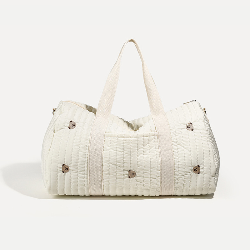 キルティングバッグ フラワーモチーフ付きキルティングボストンバッグ