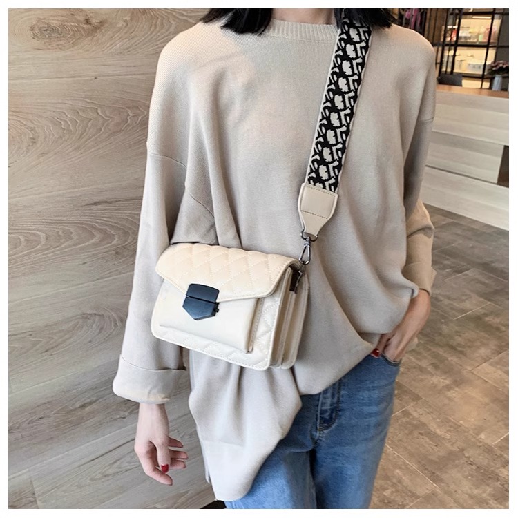 https://fulmo-img-server.com/kiruti/0c6204dd-7b0f-49ae-b4b9-ed4a5aed722b.jpg