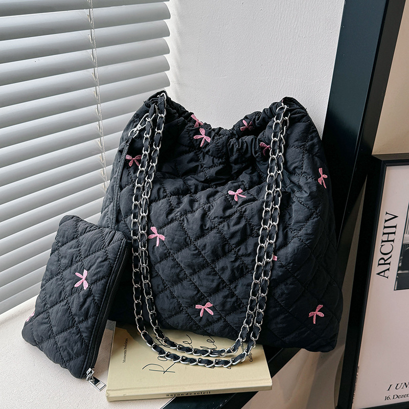 キルティングバッグ リボン刺繍巾着バッグ キルティング大容量 全5色