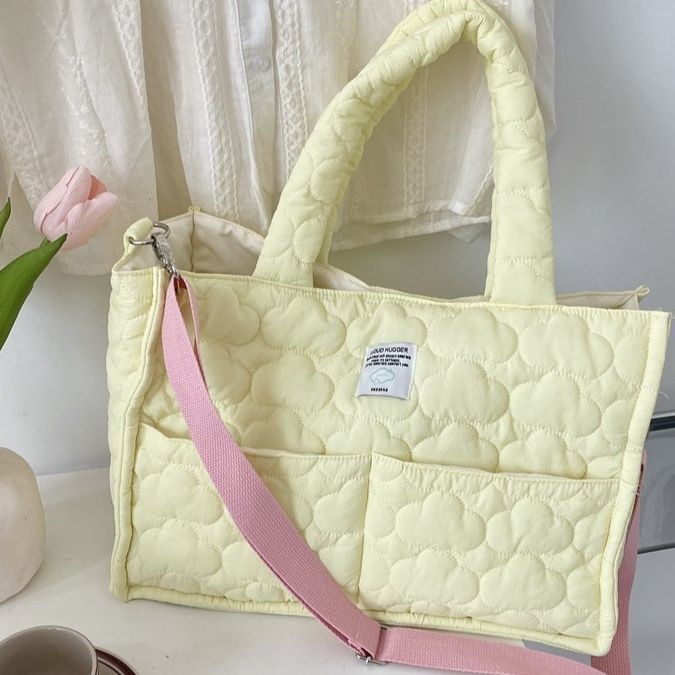 キルティングバッグ ふんわりパッド入り取っ手付き二層ポケットショルダーバッグ