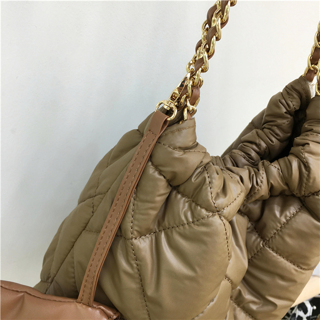 キルティングバッグ ふんわり優美キルト巾着バッグ