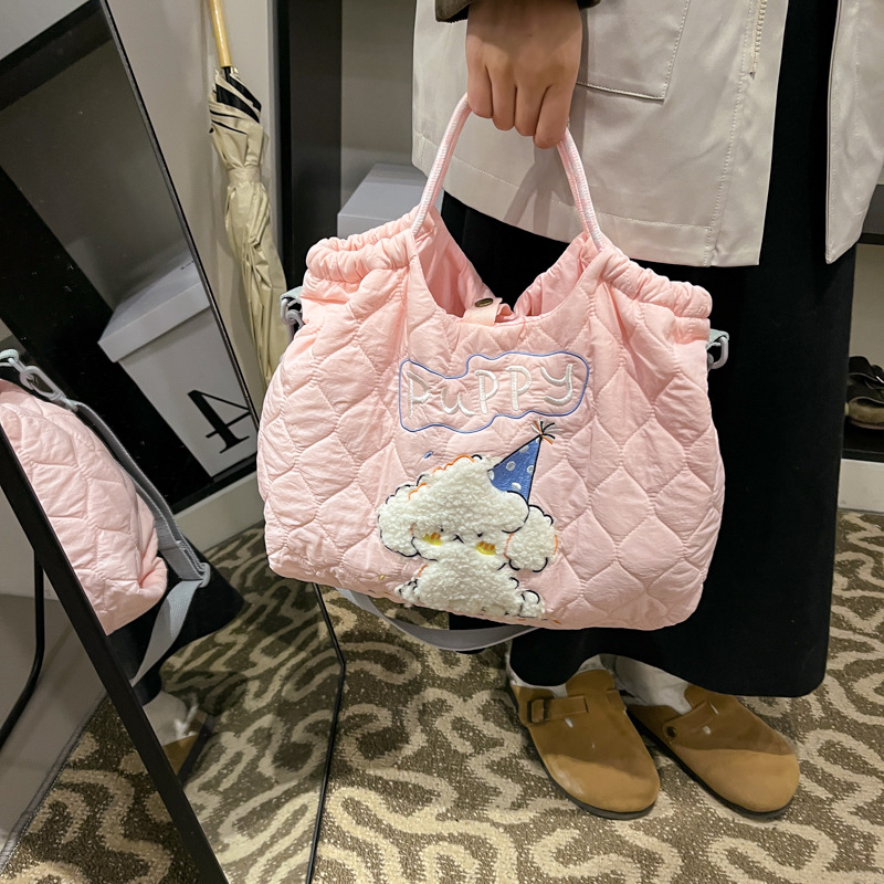 もこもこうさぎのキルティングバッグ