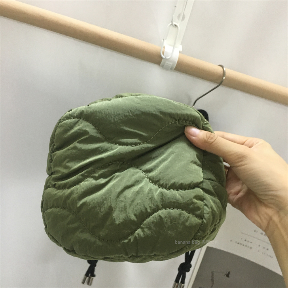 キルティングバッグ ふんわり波模様の巾着トート