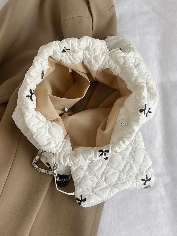 キルティングバッグ リボン刺繍巾着バッグ キルティング大容量 全5色