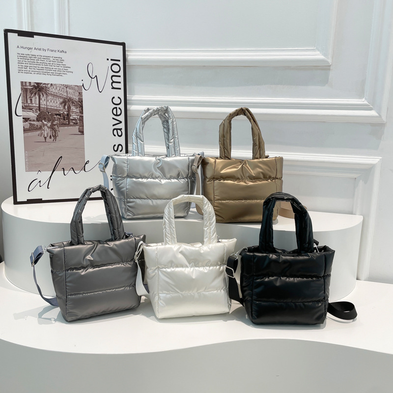 キルティングバッグ ふっくらキルティング中綿入りミニショルダーバッグ