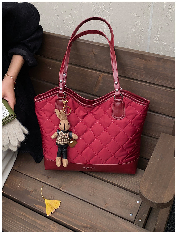 キルティングバッグ 大容量キルティングトートバッグ 通勤ショルダー対応