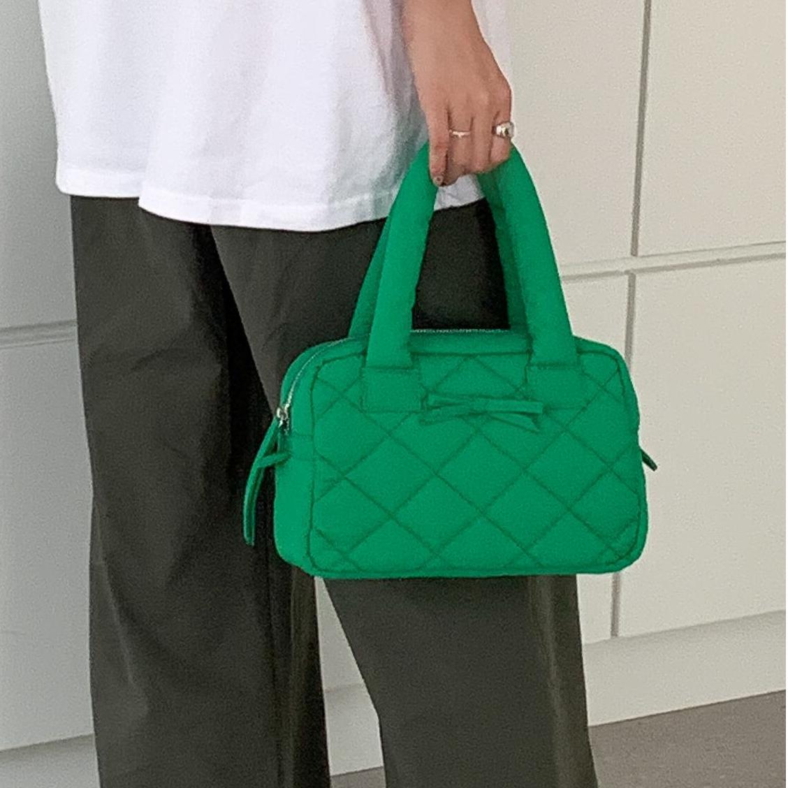 キルティングバッグ リボン付きキルティングトートバッグ 韓国風おしゃれデザイン