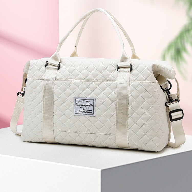 キルティングバッグ 菱形ステッチキルティングボストンバッグ