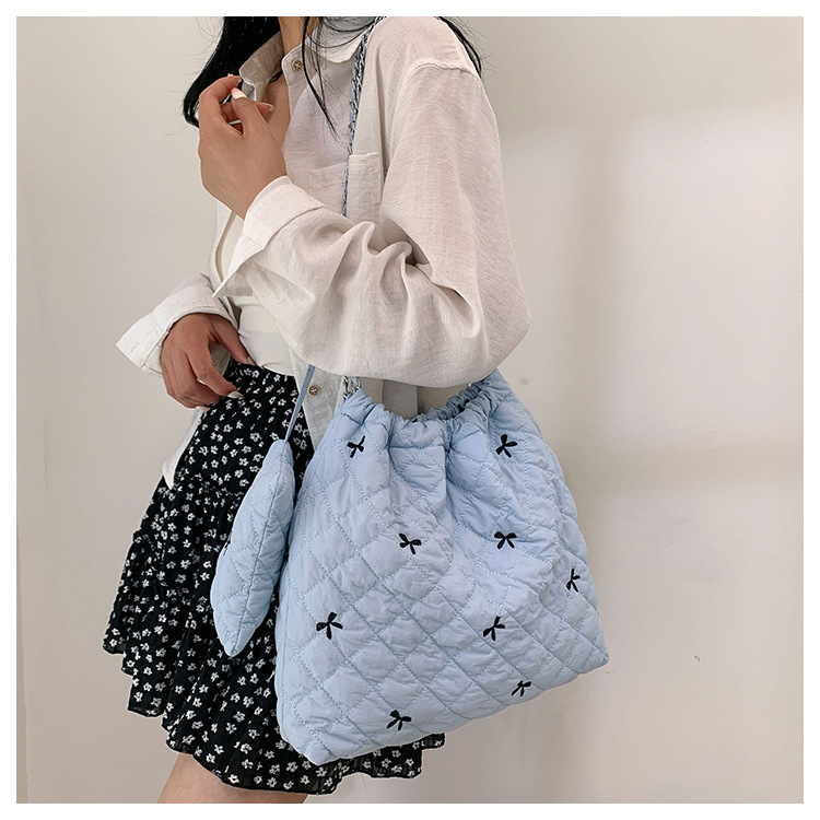 キルティングバッグ リボン刺繍巾着バッグ キルティング大容量 全5色