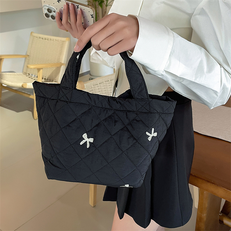 キルティングバッグ リボン刺繍キルティングトートバッグ 可愛いミニバッグ