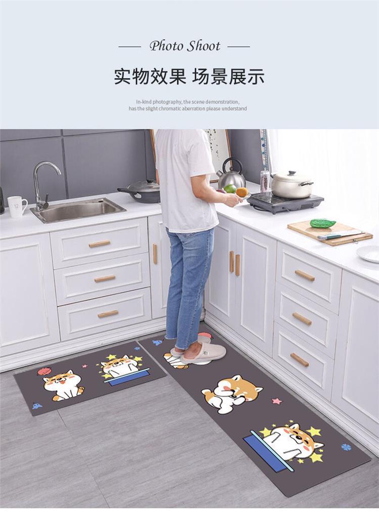 キッチンで活躍する防水マット 吸水性抜群で滑り止め効果 家庭用の理想的な足元をサポート