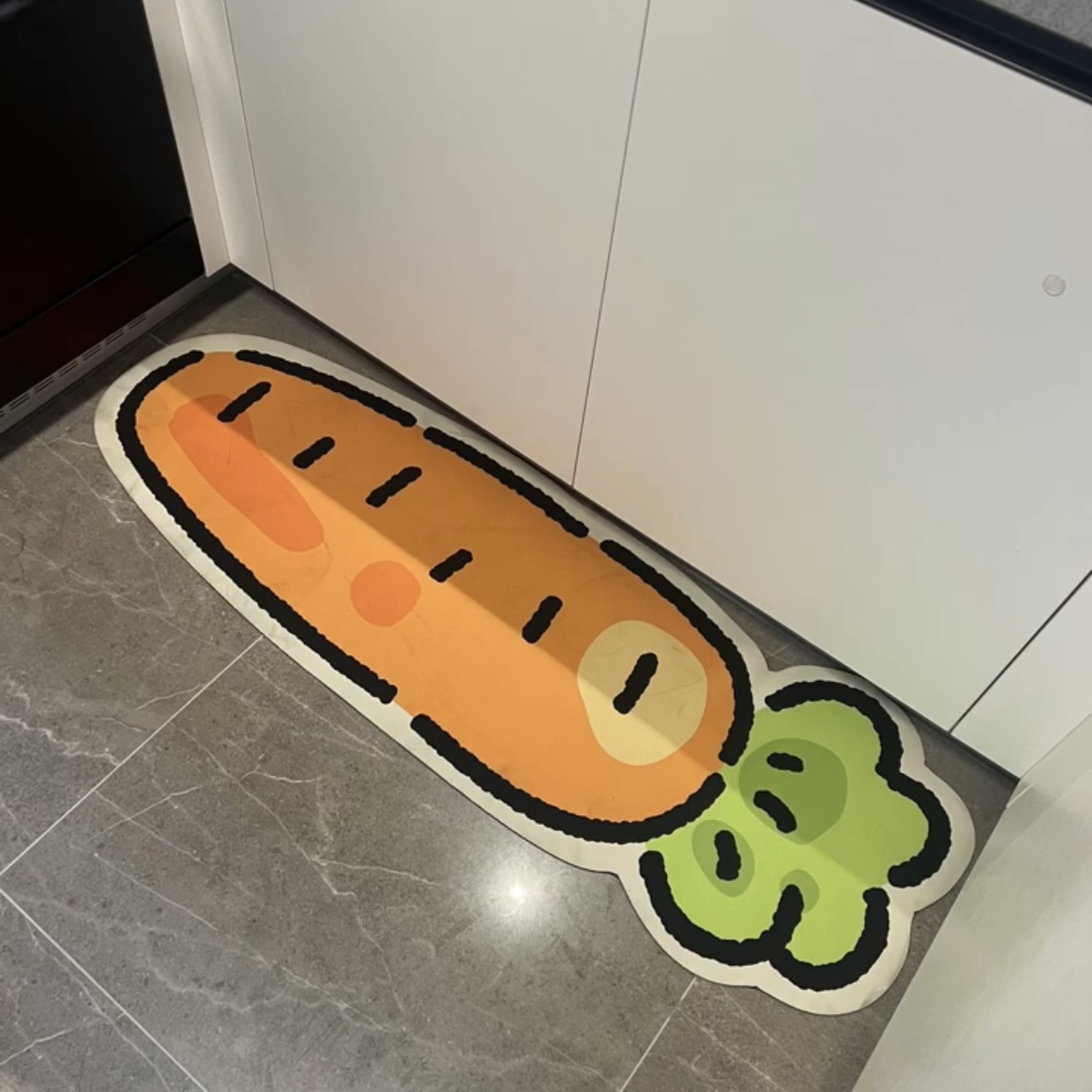 キッチンにぴったりの防滑マット お手入れ簡単で水や油にも強い 使いやすくカスタマイズ可能