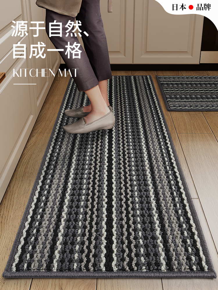 キッチンにぴったりなマット 防滑防油防水 おしゃれな復古デザインで清潔感アップ